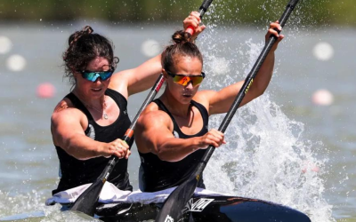 Ofi atu Amie Fisher ma Lisa Carrington ‘i le semifinal ‘o le K1 500m