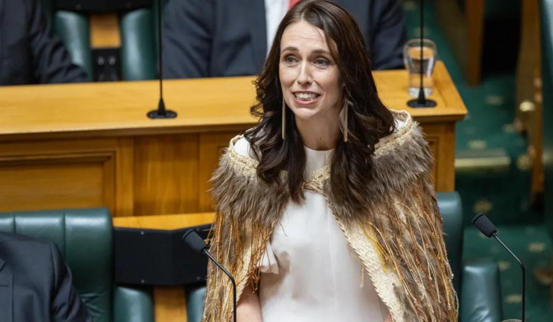 Saunoa Jacinda Ardern ‘i le Fa’atasiga ‘a le Vāega Fa’a’upufai ‘a le Democrats ‘i le Iūnaite Setete