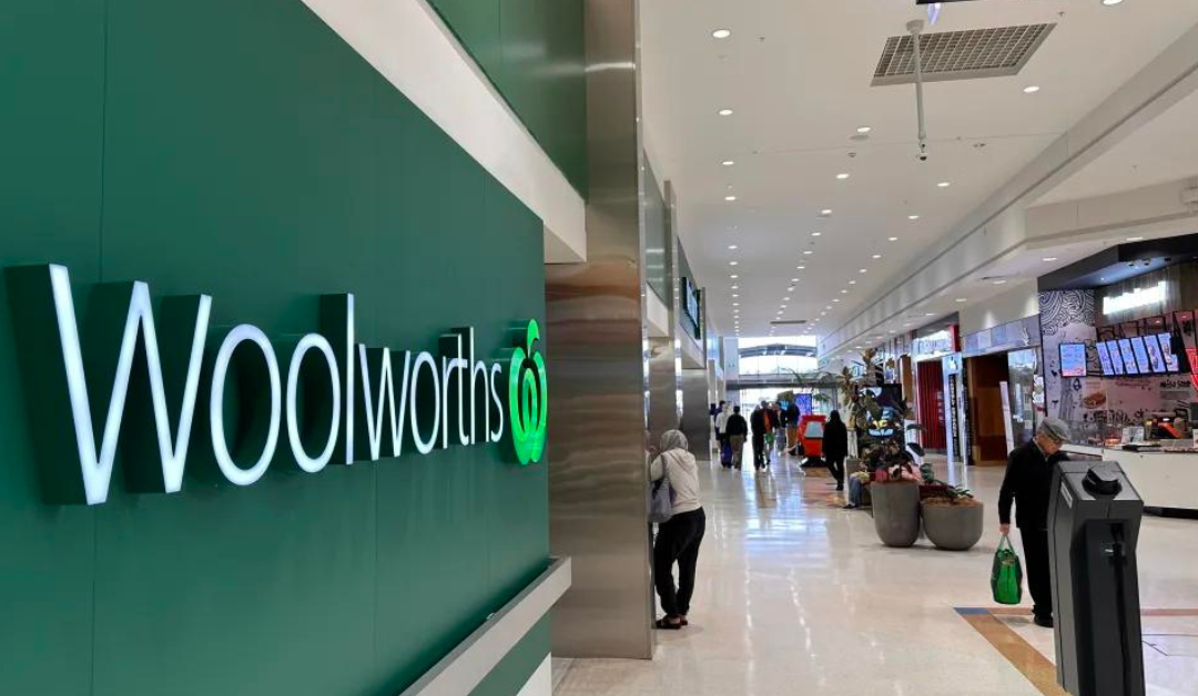 Tete’e tagata fāigaluega ‘a le Woolworths ‘ona ‘o totogi