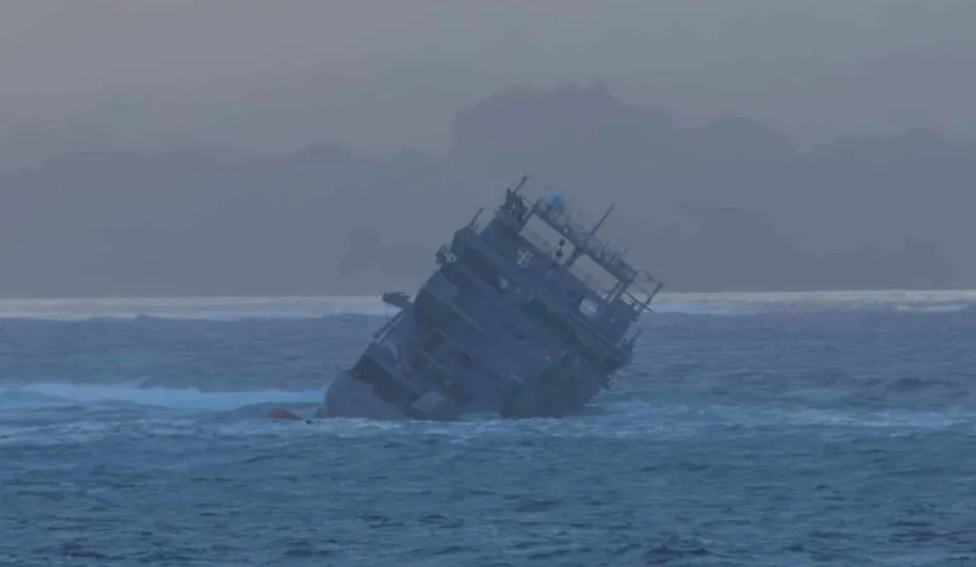 Fa’ato’afīlēmū ‘e le Navy atugaluga ‘i ni suāu’u ‘o masa’a mai le HMNZS Manawanui