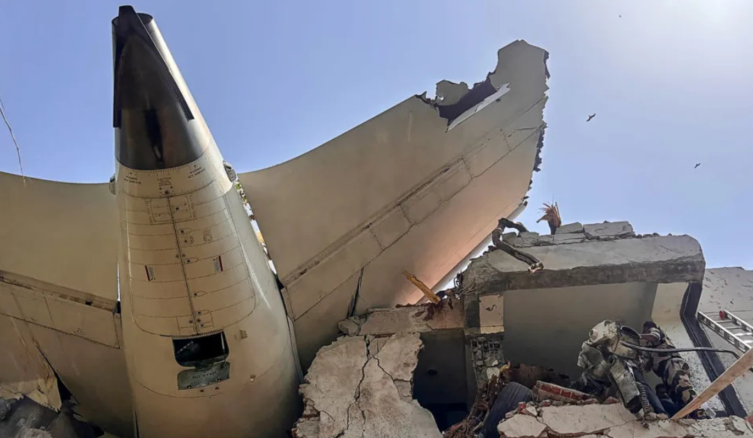 To’atele māliliu ‘i le va’alele na pa’ū ‘a le Air India ‘a’o iai le pāsese ‘e to’a 242
