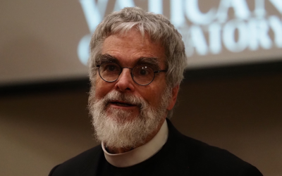 ‘O le fa’asaienisi ma le fa’atuatuaga fa’alelotu ‘e lē fete’ena’i: Vā’ai Fetū ‘a le Pope