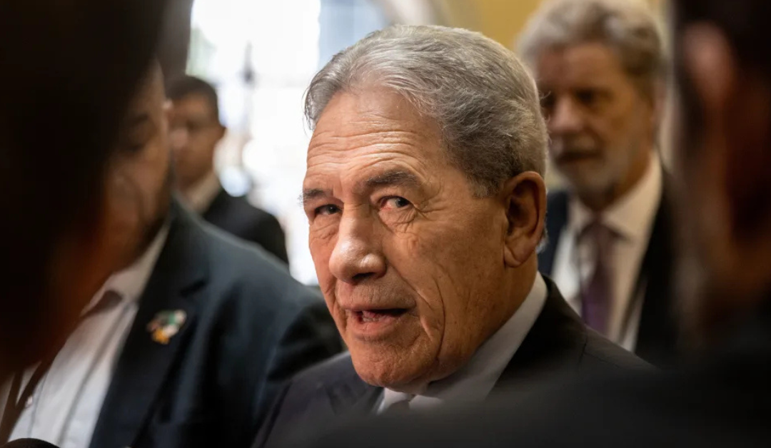 Faitioina ‘e Winston Peters ‘ia David Seymour