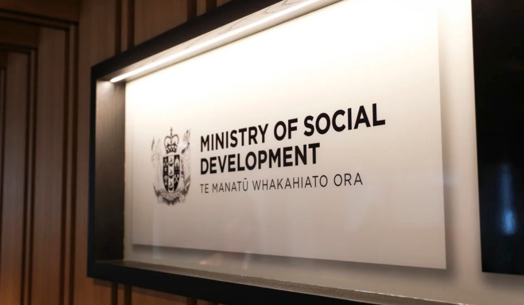 Fa’ato’ā maua le penefiti ‘a le tamā Porirua ‘ina ‘ua fa’aauau ‘e le RNZ lana fīnau