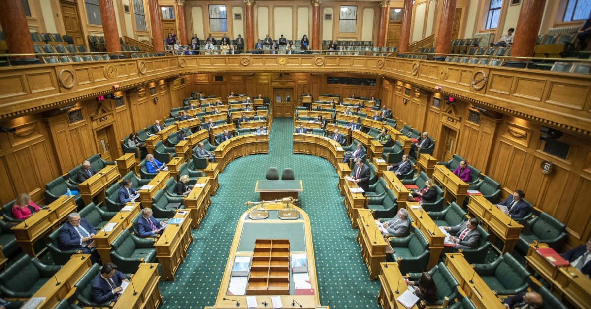 Parliament ends for another term with sneers and cheers